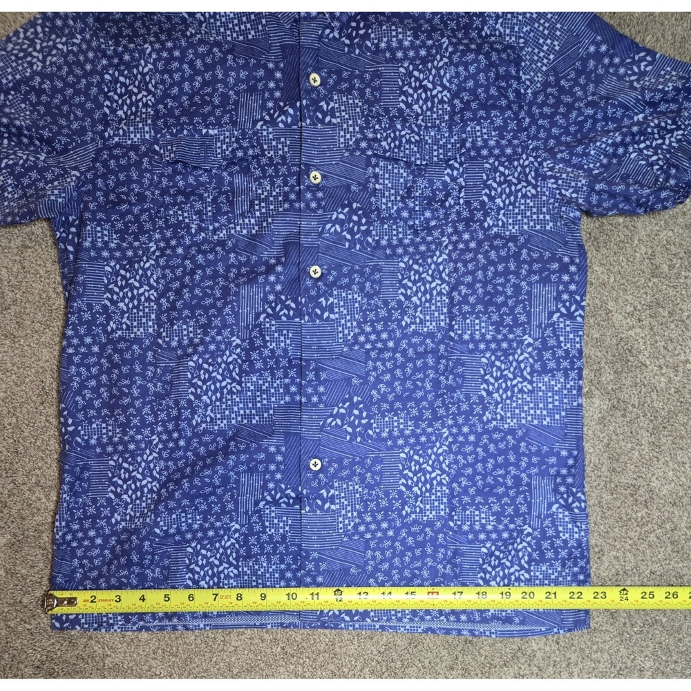 Tommy Bahama Men's Blue Geometric Woven Short Sleeve Button-Up Shirt Pockets M - Picture 6 of 7